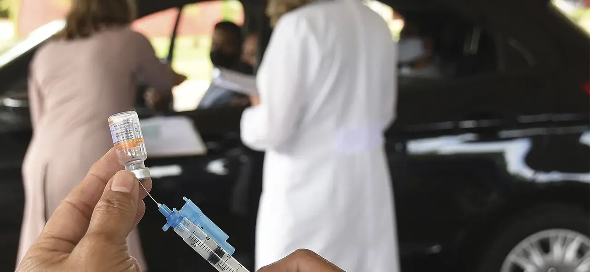 Saúde distribui quase 1 milhão de vacinas do Butantan para segunda dose