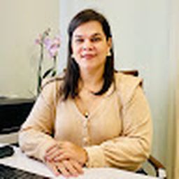 Dra. Doutora Maria Cecília Sales Mendes Prates (Nefrologista)