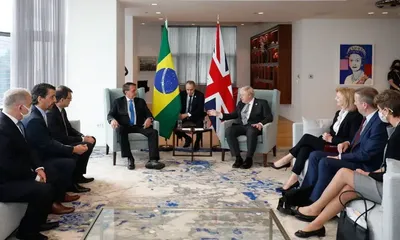 Avanço na vacinação contra Covid-19 do Brasil é destaque em reunião com Boris Johnson