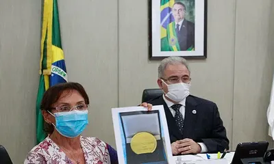 Queiroga reforça compromisso com política para combate ao tabagismo