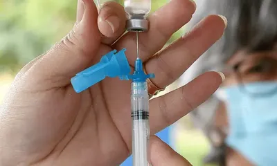 Em duas semanas, mais de 1 milhão de brasileiros receberam a dose de reforço e adicional da Covid-19