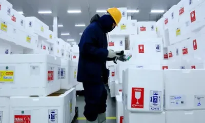 Do laboratório ao braço: caminho das vacinas Covid-19 tem controle de qualidade rígido e operação logística em tempo recorde