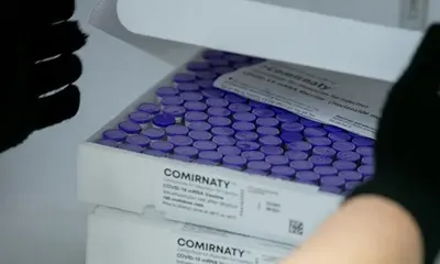 Mais vacinas: Brasil recebe 2,1 milhões de doses da Pfizer neste domingo (8)