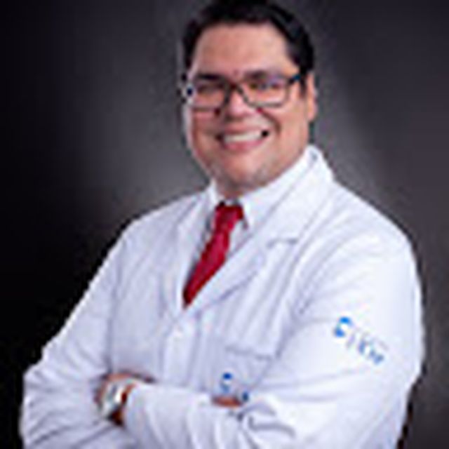 Foto do profissional Dr. Percy Richard Chavez Taborga