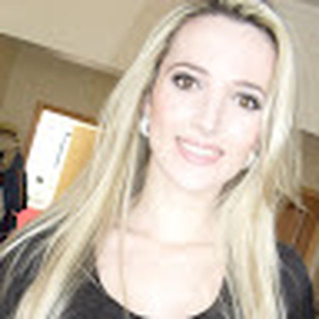 Foto do profissional Mônica Gazziero