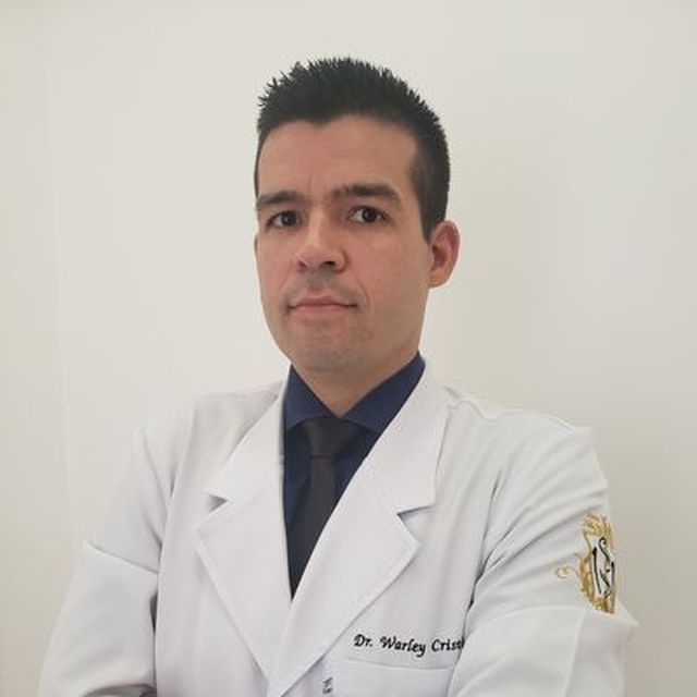 Foto do profissional Dr. Warley Cristiano de Souza